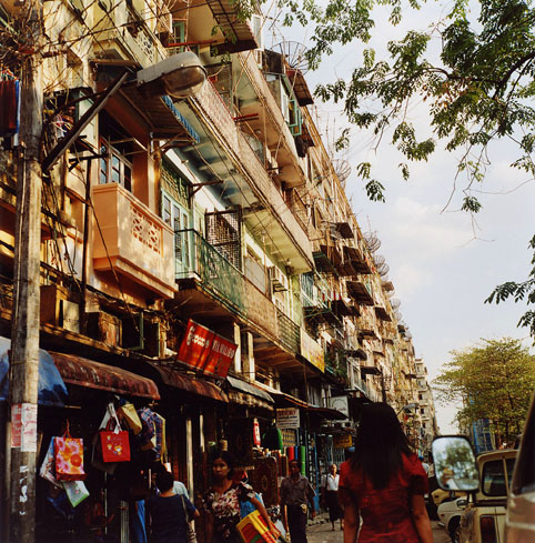 06CB011-02.jpg