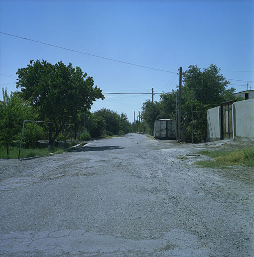 06CB046-05.jpg