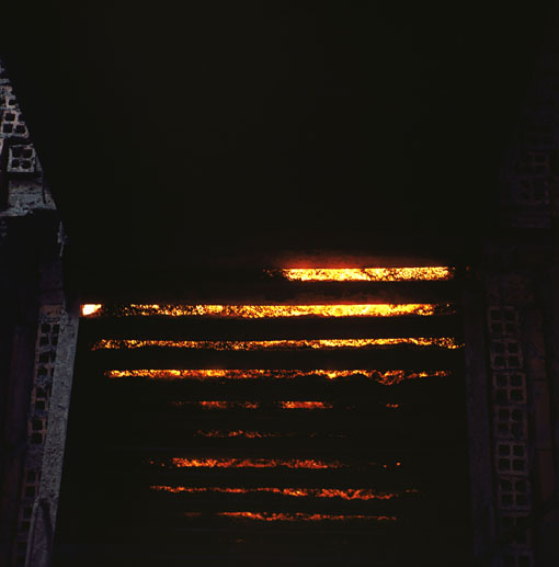 10CB006-05.jpg