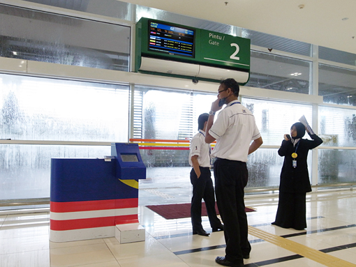 R2N-KL-TBS-R0130397.jpg